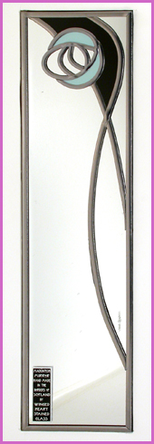 Single Mackintosh Rose Black & Opal